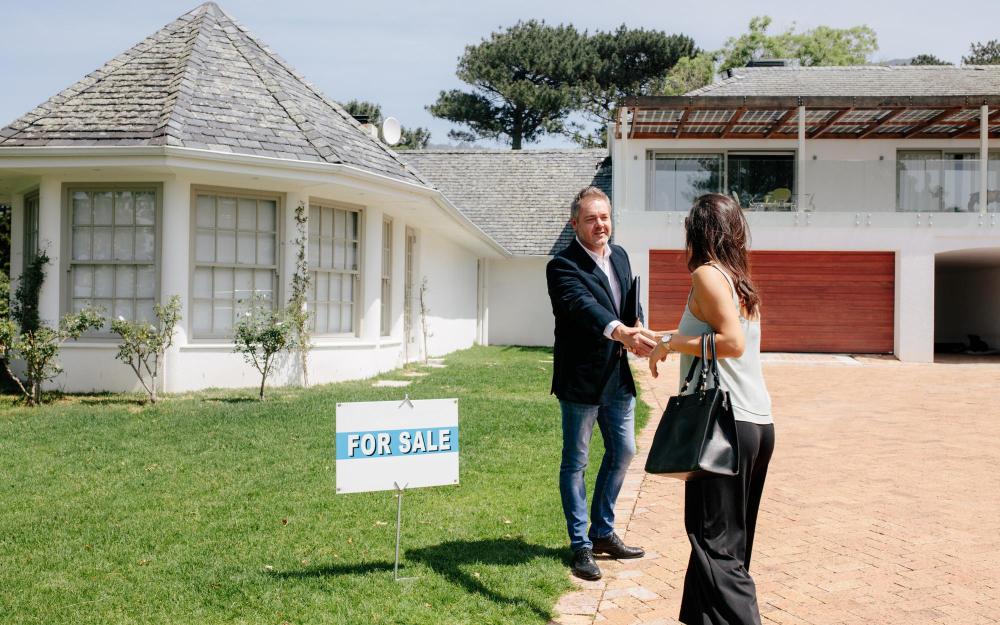 Astuces pratiques pour bien choisir entre location et achat d'une maison